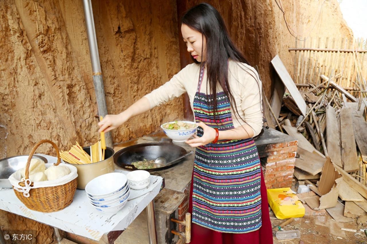 郑州80后美女刘娟，离开城市去农村生活，不知现在她怎样了？