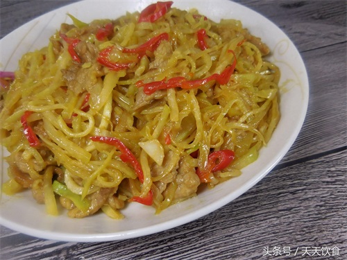 这菜外观像“地雷”，不仅营养丰富还能防癌，吃起来可脆爽了！