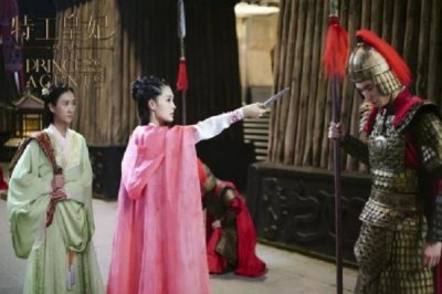 ​小说《11处特工皇妃》的结局是什么？电视剧《楚乔传》中神秘白衣女子又是谁？