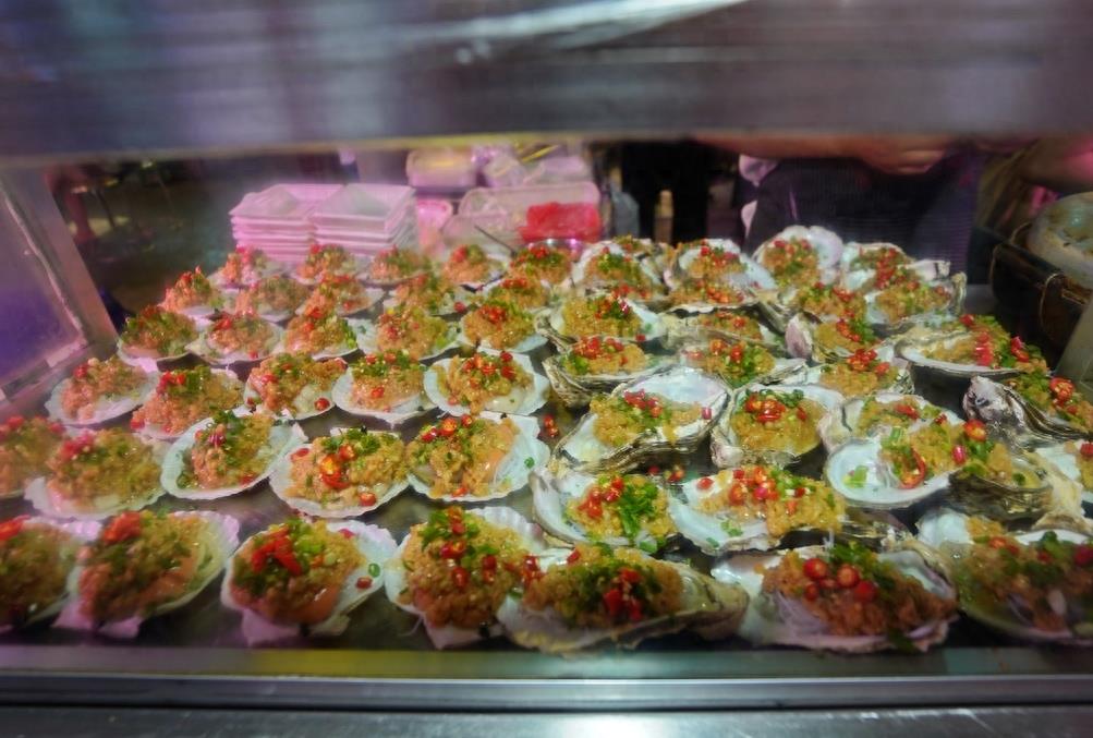 兰州正宁路小吃街：国内六大著名夜市，有人却说是专做外地人生意