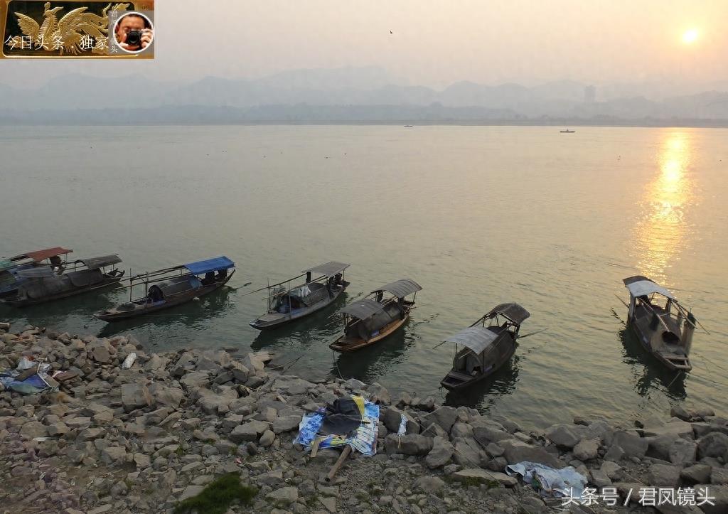 湖北宜昌：渔民在长江捕获2条鮰鱼，价值约600元！渔民称快绝种了