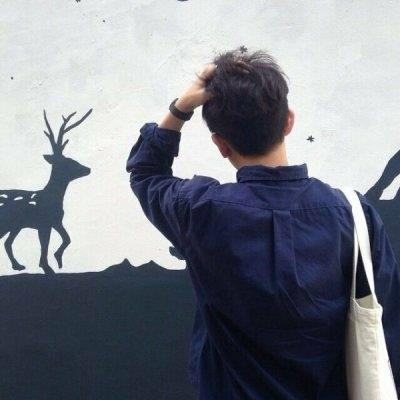 最新微信头像男生伤感背影大全