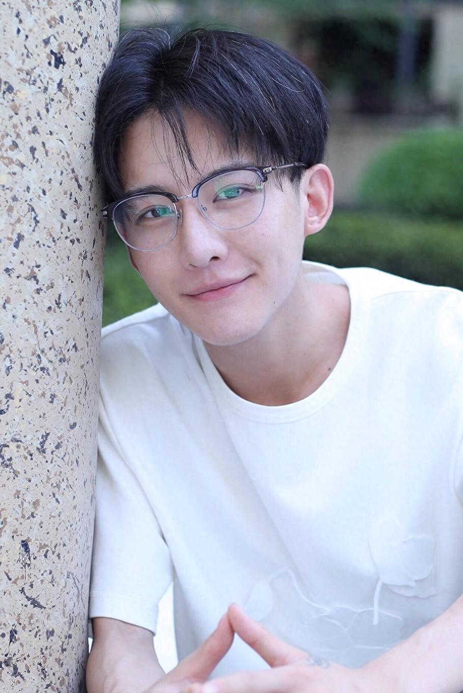 卢卓（小灿）：女装大佬，让一帮小仙女都汗颜的男人