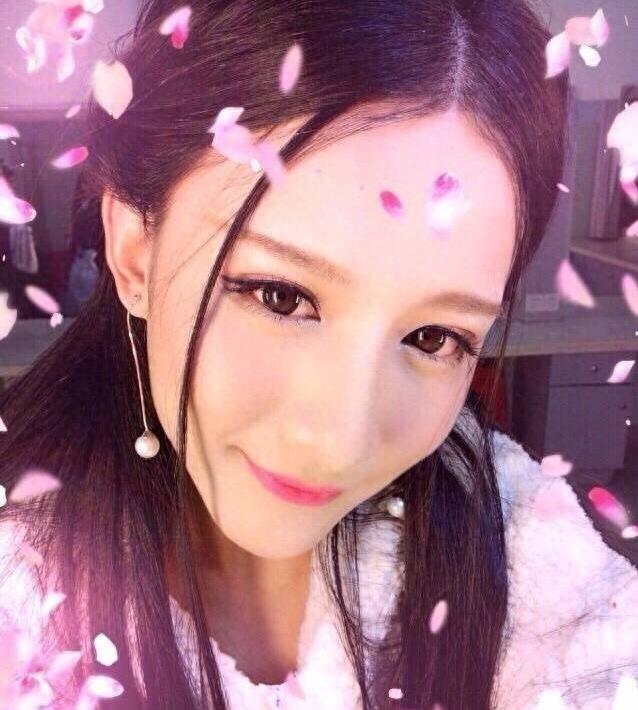卢卓（小灿）：女装大佬，让一帮小仙女都汗颜的男人