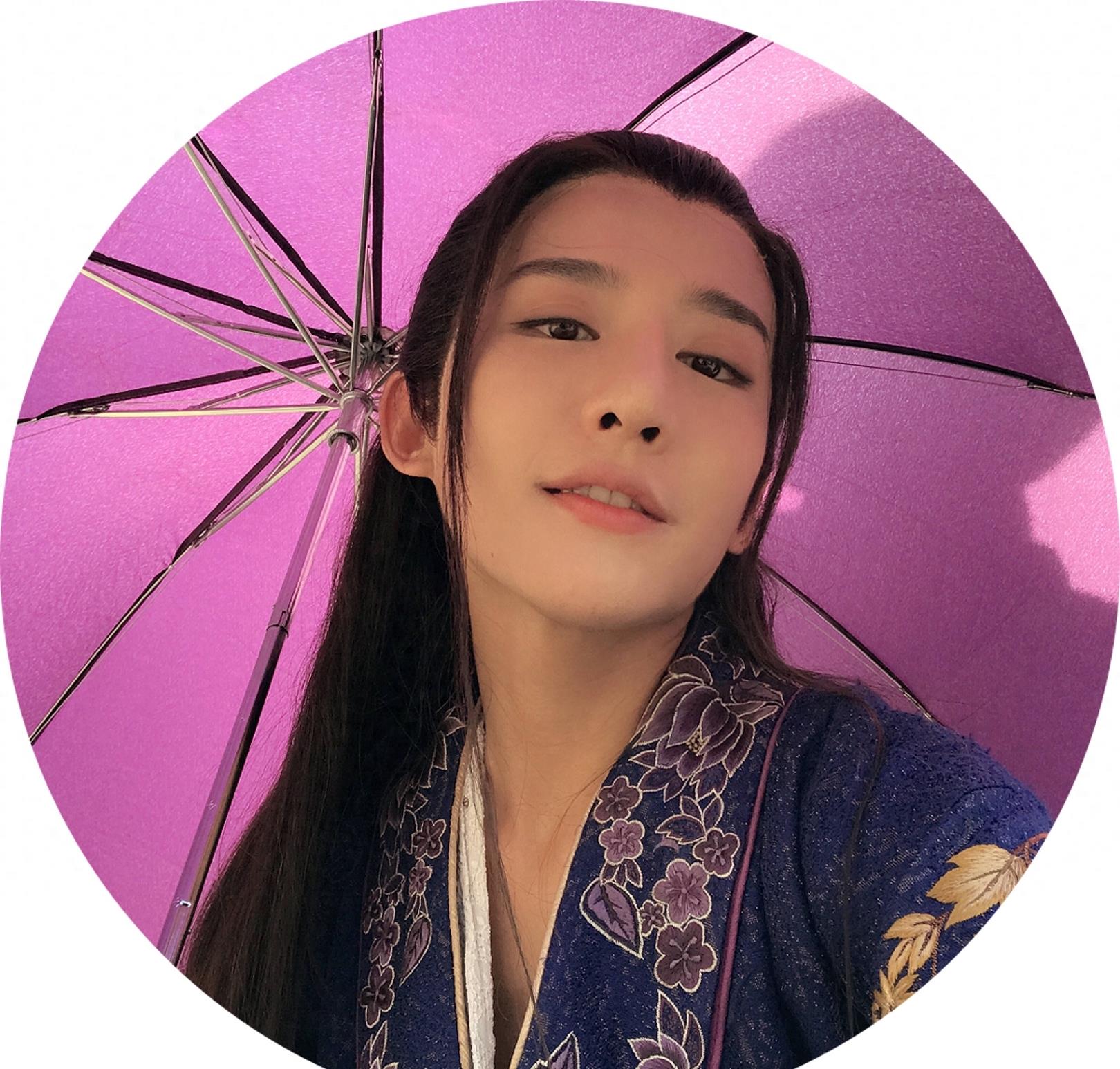 卢卓（小灿）：女装大佬，让一帮小仙女都汗颜的男人
