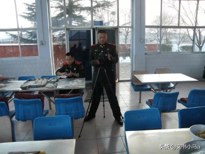 ​当兵12年退伍没要安置工作，要了一百万退伍费，过年后进厂拔钉子