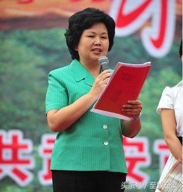 央视第一代播音员邢质斌，62岁退休主持28年《新闻联播 》