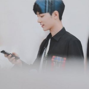 ​肖战高清头像最近生活图片