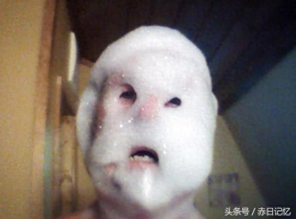 前方高能预警，18张搞笑自拍你能憋着不笑到第几张？