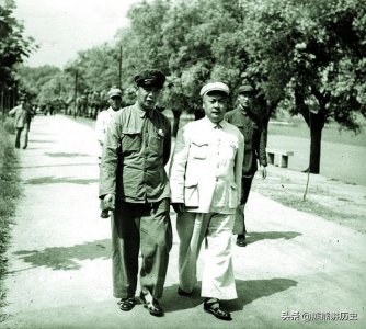 ​1942年，山东军区下辖5个分军区，都是哪位虎将任司令员