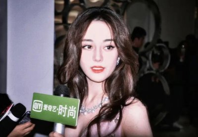 ​迪丽热巴——小说照进现实的大明星