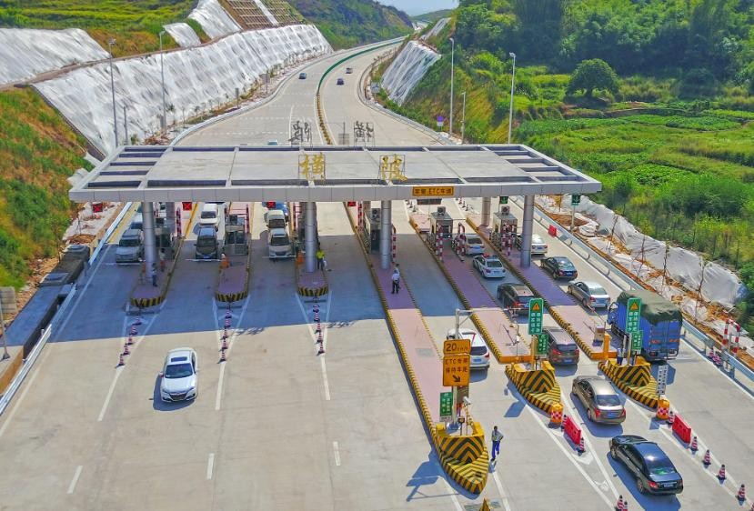 高速公路收费政策大调整 迎来 机遇（高速公路收费标准是多少）
