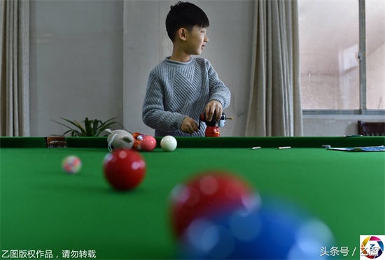 曾经的台球神童汪乌卡已7岁，曾与亨得利丁俊晖等大师过招
