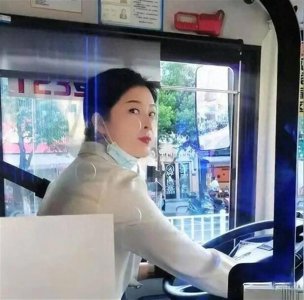 ​重庆90后“公交西施”走红，值得欣赏的不只是颜值