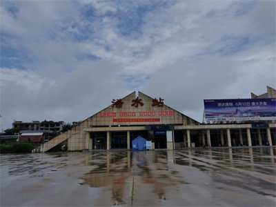 ​你喜欢这样的浠水火车站么？