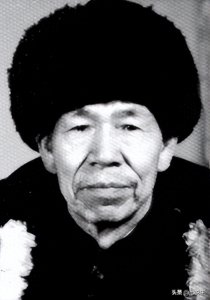​人物传 | 用红缨枪干掉几十个敌人的单兵之王——肖万世