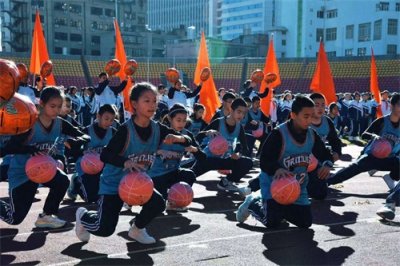 ​云南师范大学实验中学2024年体育节开幕
