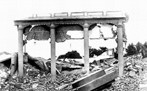 披露1976年唐山大地震真实场景，24万人死亡，地表裂缝巨大