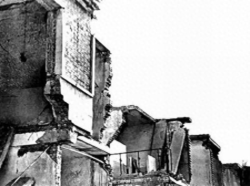披露1976年唐山大地震真实场景，24万人死亡，地表裂缝巨大