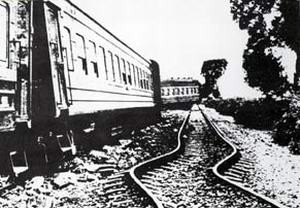 披露1976年唐山大地震真实场景，24万人死亡，地表裂缝巨大