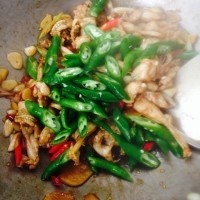 特色菜，爆炒牛蛙，饭店都很少有的菜，学会它，在家想吃就吃