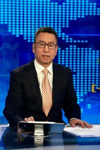 ​为什么大家都在骂白岩松？眉头紧锁的白岩松，已脱离群众太久