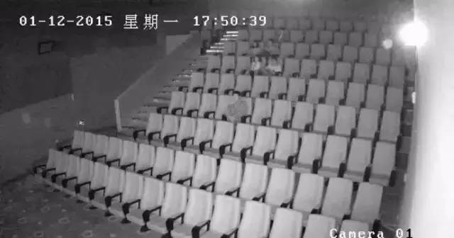419是什么日子（电影院做坏事真的看得清清楚楚）