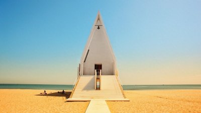 ​阿那亚礼堂您去过吗？这里风景很好，适合拍照，还有海鲜和美酒