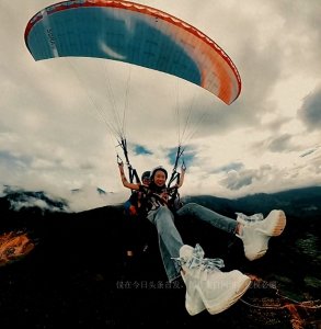 ​毁三观毕滢22字回应小三风波，信息量巨大，亲密照疑曝光张丹峰
