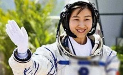 ​中国首位女宇航员刘洋，在第一次完成太空任务以后，居然得知自己