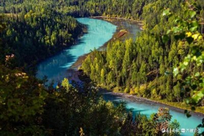 ​大美新疆之喀纳斯月亮湾