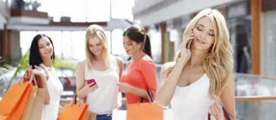 ​成人用品市场：无人售货店与电商的崛起