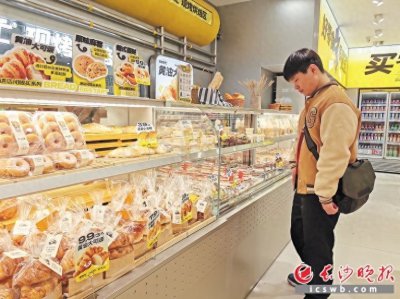 ​低价烘焙走红，实惠与美味能否兼得｜经济观察