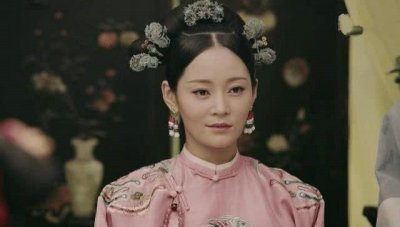 ​剧中饰母子，戏外却是夫妻，生了两个孩子取名“一模”“一样”