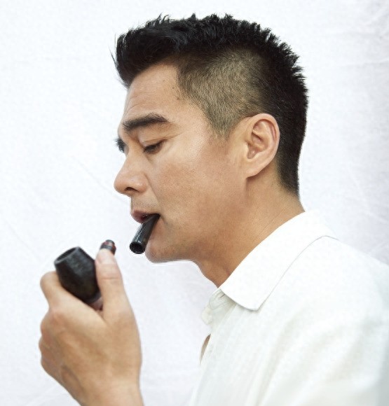 著名演员许亚军