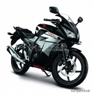 ​小排量跑车铃木GSXR150，轻便不失大雅