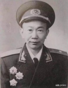​这位兵团副司令被评为副军级，离开军队转业地方，工作赢得好口碑