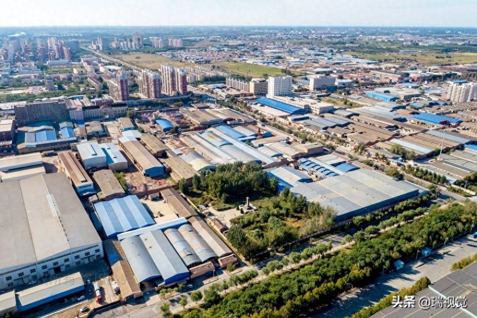 河北廊坊：霸州有个胜芳古镇，古镇有座纪念碑，寂寂无名籍籍无名