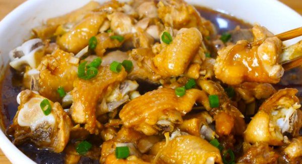 如何炒鸡肉好吃又简单,鸡肉怎么炒好吃简单做法图1