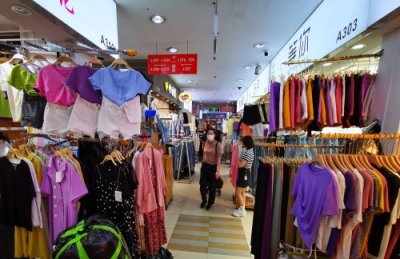 ​人气恢复七成，七浦路逐步重现往日“繁华”