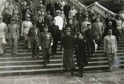 ​中将军衔的杜聿明，为何会和一堆国军上将位列43名头号战犯名单？