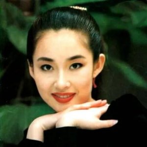 ​演员盖丽丽：18岁成名招嫉妒，因1场哺乳戏退出娱乐圈，今如何