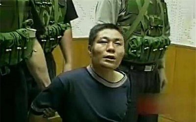 ​悍匪张君覆灭记：跨省犯案20起，打死重伤50人，5个情妇轮番卖命