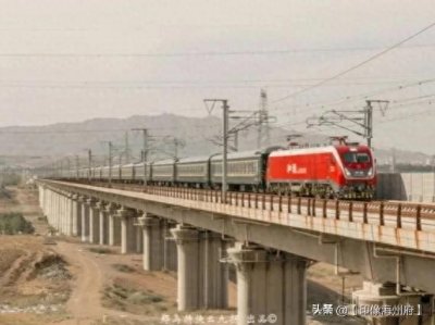 ​从乌鲁木齐到北京：天山雪莲号Z70次列车的轶事，真想不到这么多