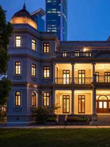 ​PRADA开设亚洲首间餐厅 王家卫亲自设计