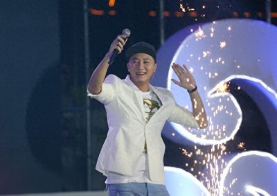 ​庾澄庆，这位华语乐坛的明星，他的家庭背景传奇色原来是名门之后