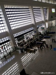 ​电子身份证是否能在高铁站使用？