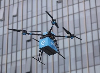 ​17条“外卖航线”获批 下单20分钟后无人机送餐上门