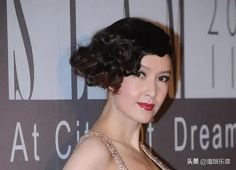 大时代蓝洁瑛颜值巅峰（30年前的大时代是港剧的天花板）(22)