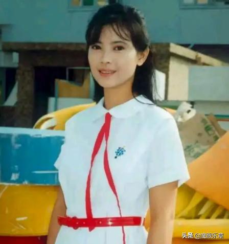 大时代蓝洁瑛颜值巅峰（30年前的大时代是港剧的天花板）(12)